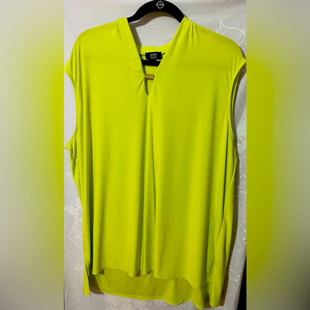 Sleeves blouse